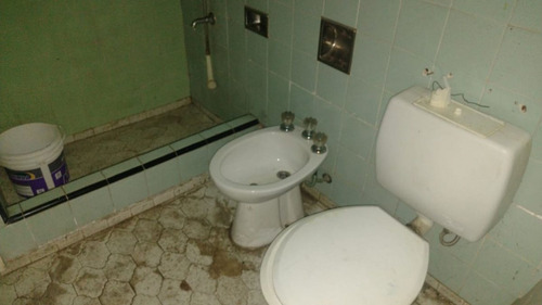 Venta De Departamento Con Cochera En Azul