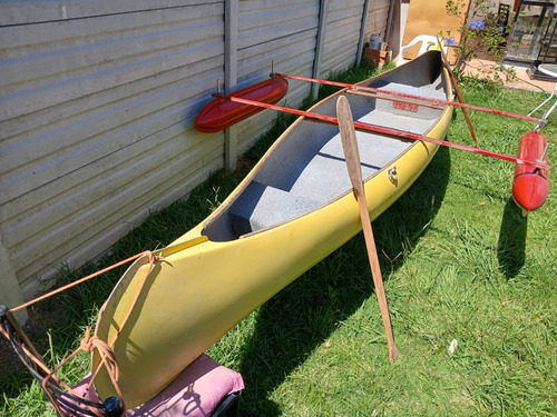 Canobote Canadiense