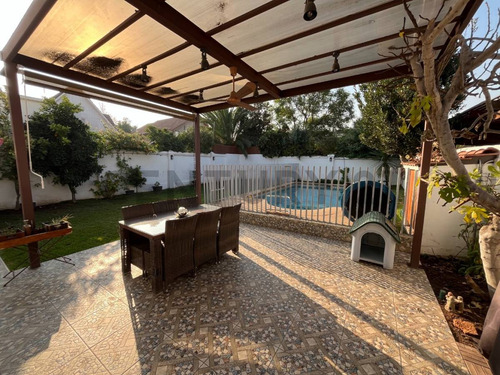 Vendo Linda Casa De 2 Pisos En Ñuñoa