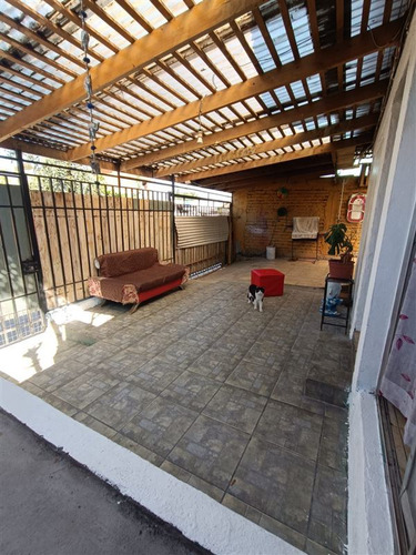 Casa En Venta De 5 Dorm. En Lo Prado