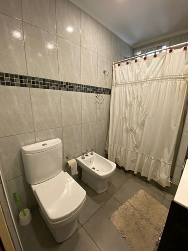 Casa En Venta En Lobos
