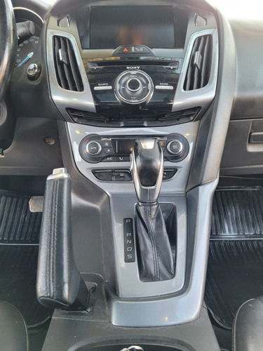 Ford Focus III 2.0 Sedan Titanium At6