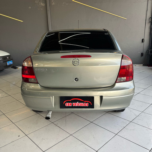 Chevrolet Corsa Sedan Corsa Sedan Maxx 1.8 (Flex)