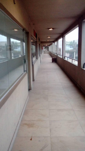 Imagen 4 de 10 de Local En Venta En Pilar, G.b.a. Zona Norte