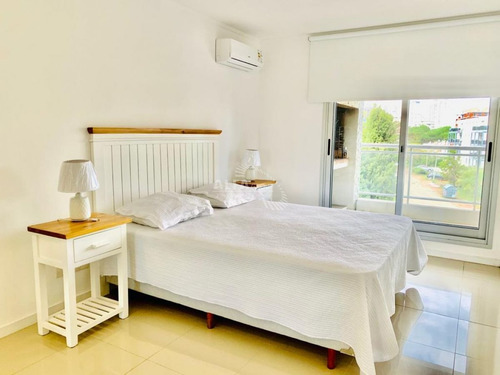 Imagen 11 de 18 de Apartamento En Punta Del Este, Con Parrillero Propio