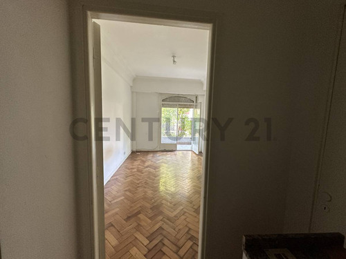Venta Departamento 2 Ambientes Con Balcon - Flores