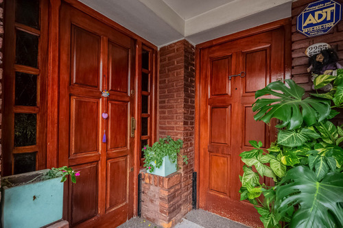 Chalet . 7 Ambientes . Fondo Libre . Apto Desarrollo Inmobiliario . Centro San Justo