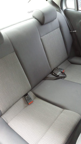 Volkswagen Voyage 1.6 Mi Comfortline I-motion 8v