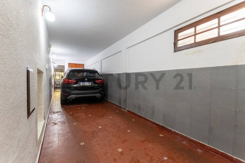 Casa En Venta En Villa Devoto Dos Plantas Av Lincoln