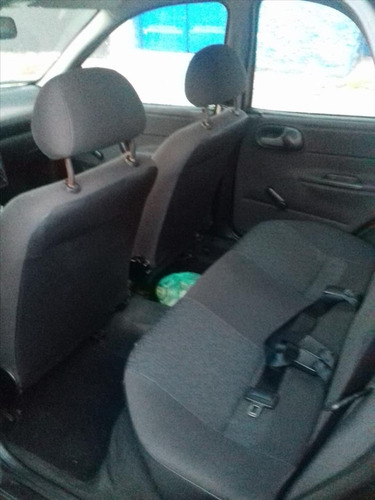 Imagem 5 de 7 de Chevrolet Classic 1.0 Mpfi Life 8v