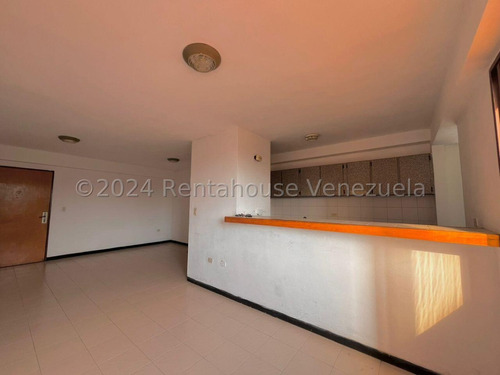 *monica Carrasquel Vende, Apartamento En Venta En Patarata Barquisimeto, Lara M C - Flex 24 - 1 8 5 5 4 