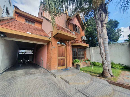 Imagen 2 de 14 de Chalet En Venta En Ituzaingo Sur
