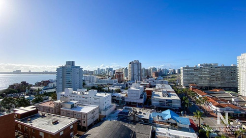 En Venta Apartamento De 3 Dormitorios Y 2 Baños, Península-punta Del Este 