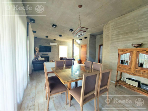 Imagen 8 de 30 de Impecable Casa En Venta De Cuatro Dormitorios Con Piscina En Pueblos Del Plata, Barrio Magallanes