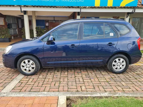 Kia Carens Rondo 2.0cc AT AA 4X2