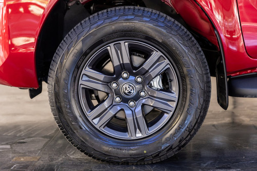 Toyota Hilux SRV 4x4