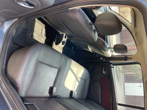 Camioneta Renault Stepway Año 2012/13 Vende Dama Unico Dueño