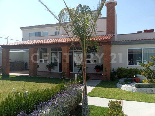 Casa En Venta - Metepec, Atlixco