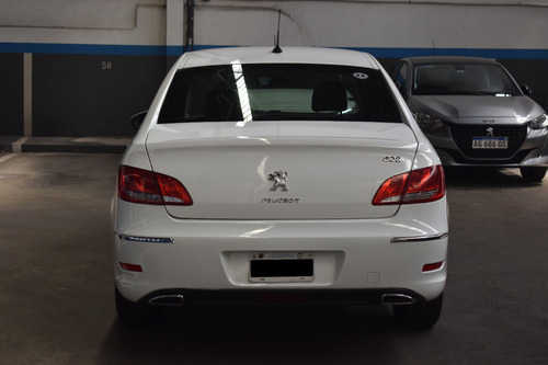 Peugeot 408 2.0 Allure 143cv