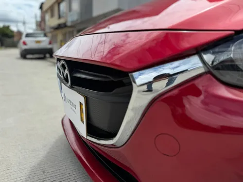 Mazda 2 1.5 TOURING TP