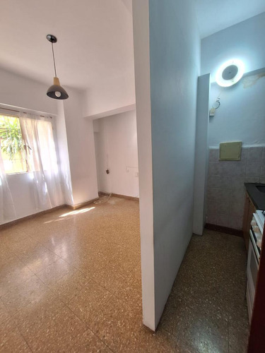 Departamento 2 Dorm - Emilio Olmos Al 200 - B° Centro