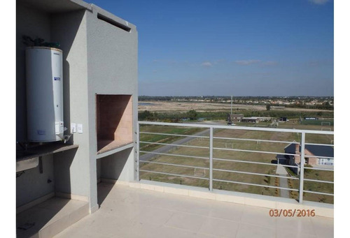 Imagen 15 de 21 de Insignia Sexto Piso Vista Al Lago Central 2 Y Medio Ambient