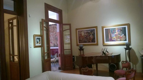 Imagen 2 de 29 de Venta Casa Antigua Refaccionada. 14 E/ 48 Y 49