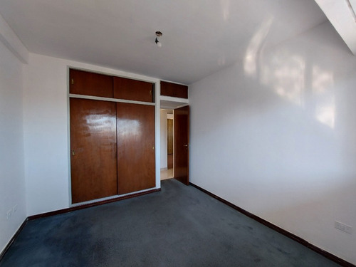 Imagen 9 de 14 de Departamento 4 Ambientes. Cochera. Balcón. Villa Urquiza.
