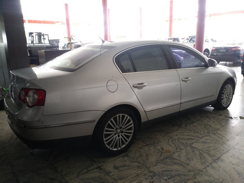 Imagen 4 de 8 de Volkswagen Passat 3.2 V6 Highline 4 Motion Dsg 2009