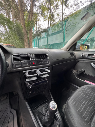 Volkswagen Jetta 2.0 Gls 5vel Aa Ee Mt
