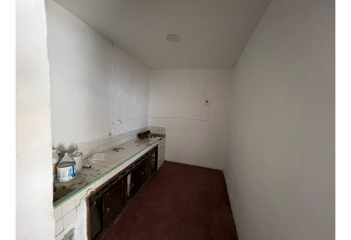 Casa Para La Venta, Ideal Para Construir Un Nuevo Proyecto.