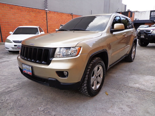 Imagen 1 de 10 de Jeep Grand Cherokee Laredo 2011 4x2 Automático
