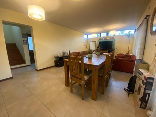 Imagen 4 de 14 de Solares San Alfonso . Casa En Venta De Categoría . Seguridad Y Entorno