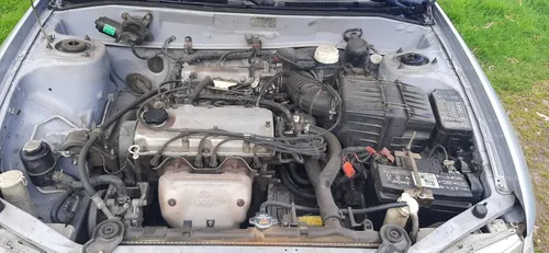 Mitsubishi Lancer 1.3 Gl 5 p