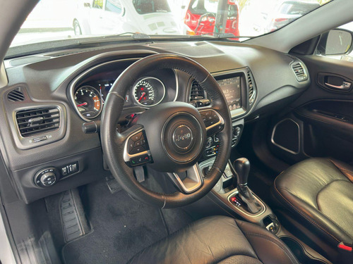 Jeep Compass LONGITUDE 2.0 4x4 Dies. 16V Aut.