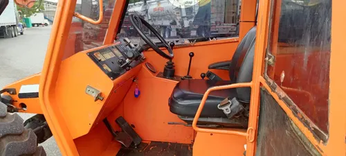 Vendo Telehandler Sky Track 8042