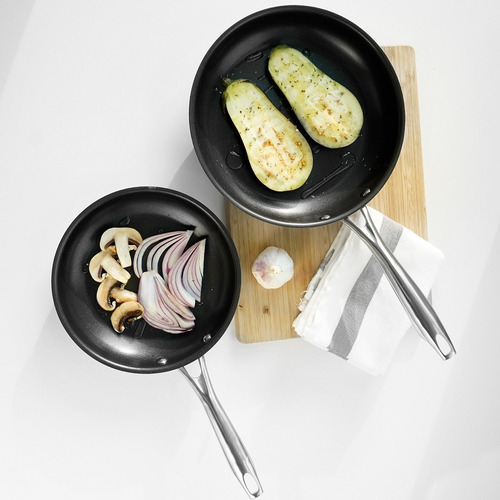 Set De 2 Sartenes De Acero Inoxidable Cuisinart 8922-810nses