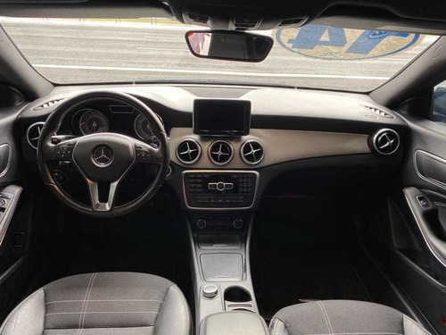 Imagem 7 de 10 de Mercedes-benz Cla 200 First Edition 1.6 Turbo