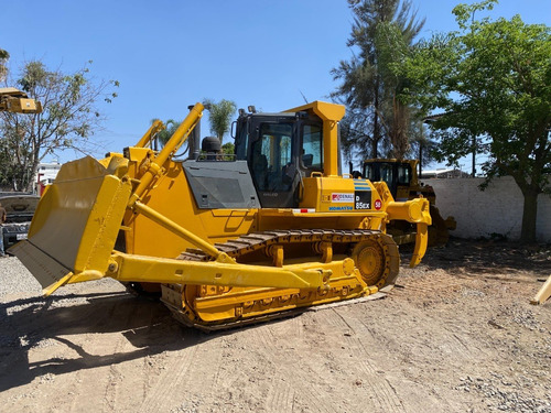 Tractor Bulldozer Komatsu D85