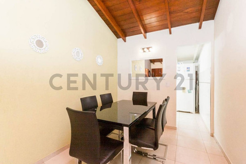 Venta Ph 3 Ambientes Con Jardín Y Parrilla