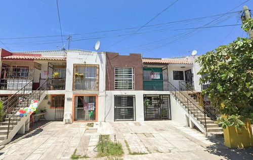 Sk16- Casa En Remate Bancario En C. Cto Playa De Oro, Los Tamarindos, Puerto Vallarta, Jalisco - Oportunidad De Inversion