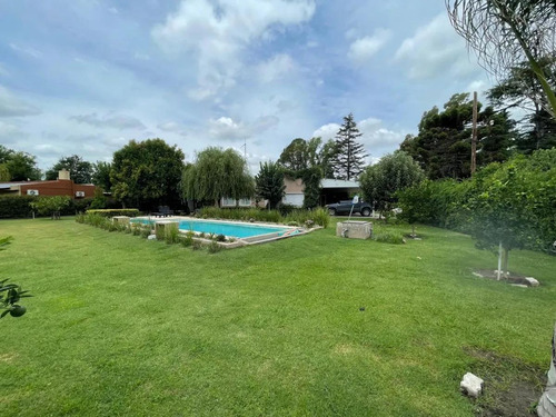Casa Quinta En Venta - 2 Dormitorios 2 Baños - 1.500mts2 - Chivilcoy