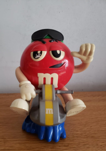 M & M Juguete Muñeco Dispenser Montando Moto De Agua (Usado)