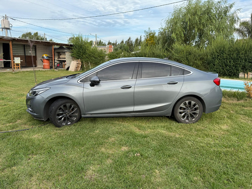 Chevrolet Cruze 1.4 ltz mt sedan