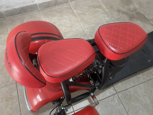 Triciclo Eletrico Em Perfeito Estado Com Nota Fiscal