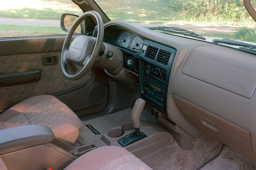 Tolva Motor Transmisión Espejo V6 Toyota Tacoma 1995-2004 (Usado)