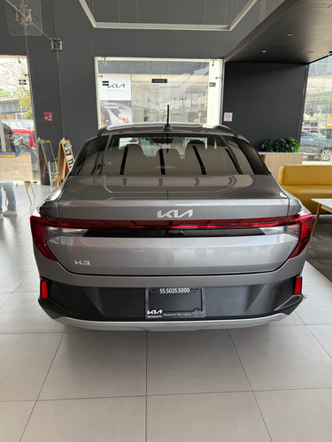 Kia K3 1.6 L Sedan At