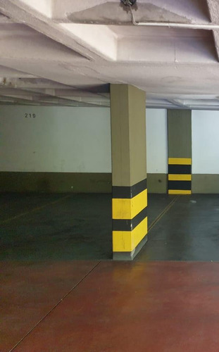 Cochera En Venta - 12,42mts2 - Belgrano