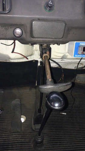 Volkswagen Kombi FurgãO 1.6 3p