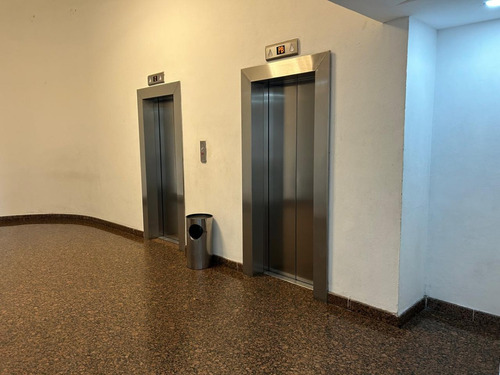 Renta De Oficinas En Lomas Verdes A $300.00 M2, Naucalpan De Juarez, Estado De Mexico.